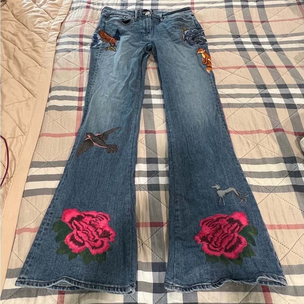 Embroidered Blue Jeans with Floral and Animal Designs size 27